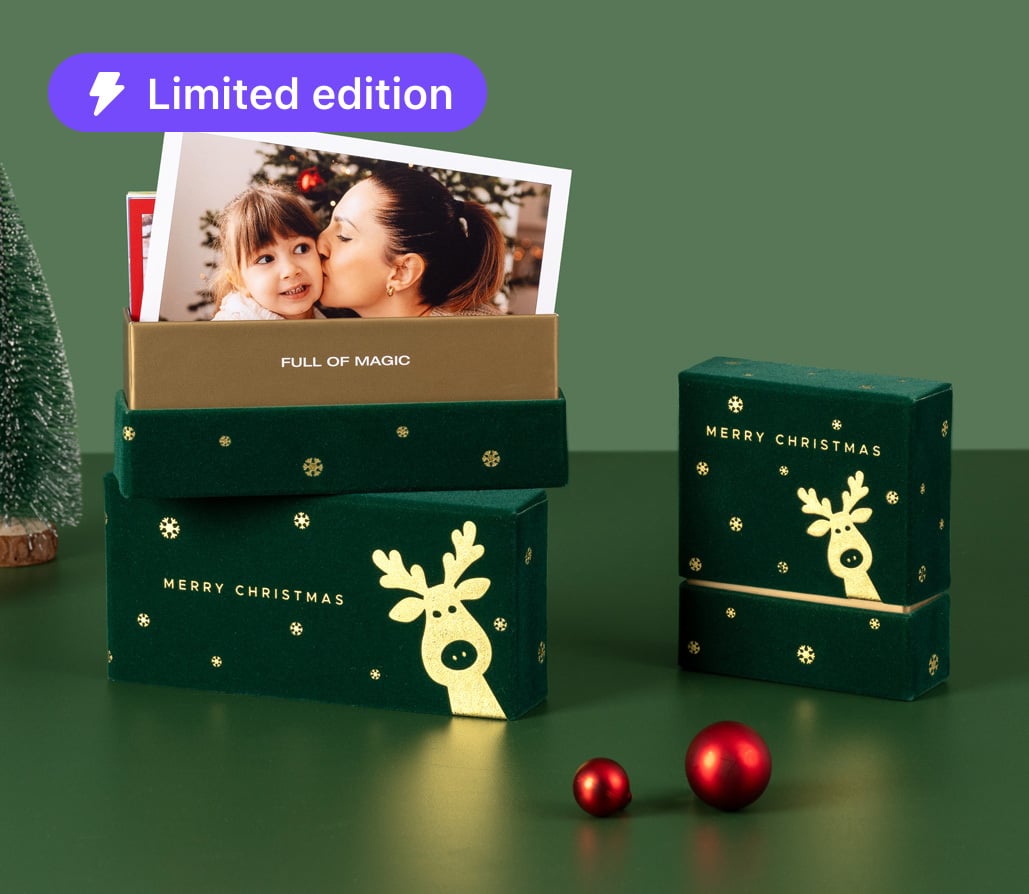 HOMEPAGE_happy-case-christmas_label